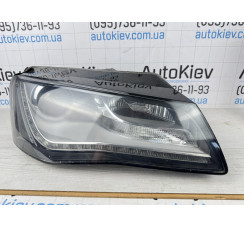 Фара передняя правая ксенон  Audi A8 D4 дорест  Европа  мутное стело отломано верхнее крепление