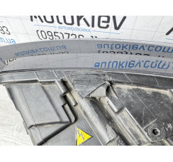 Фара передняя правая ксенон  Audi A8 D4 дорест  Европа  мутное стело отломано верхнее крепление