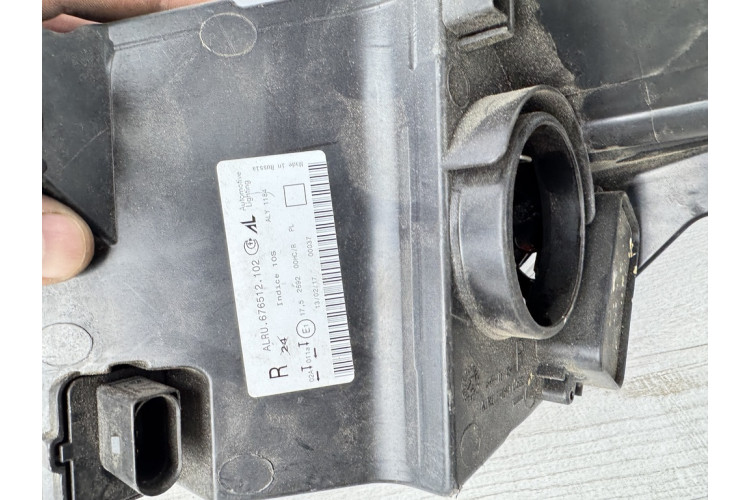 Фара передня права Vw Polo 2009-2014 676512102