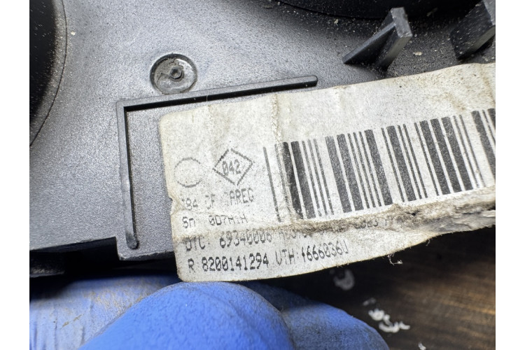 Блок управления климатической установкой Renault Scenic II 2003-2009 8200141294 Блок управления климатической установкой Renault Scenic II 2003-2009 8200141294