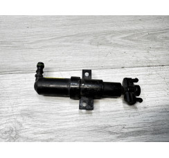 Форсунка омивача фари права Volkswagen Passat B6 2005-2010