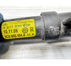 Форсунка омивача фари права Volkswagen Passat B6 2005-2010