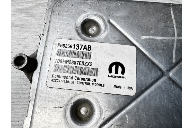 Блок управления двигателя Jeep Cherokee 3.2 14- P68259137AB