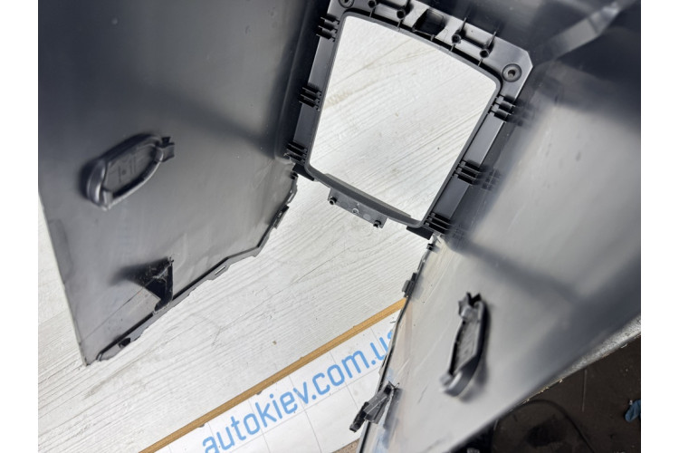 Центральна консоль Volkswagen Golf VII 2012-2020 5G1863241BL