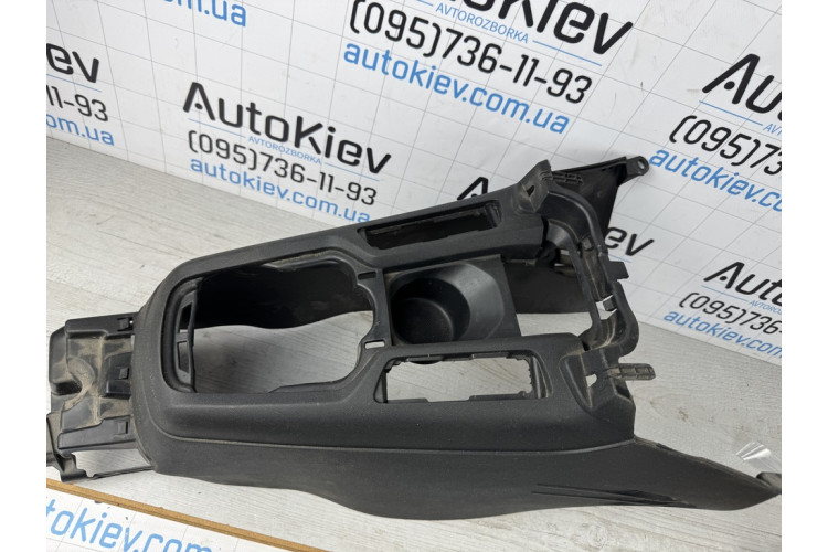 Центральна консоль Citroen C-Elysee 2016-2024 9674476477 Центральна консоль Citroen C-Elysee 2016-2024 9674476477