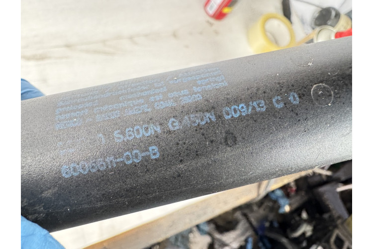 Амортизатор крышки багажника (левый) Tesla Model S 2012-2016 600661100B Амортизатор крышки багажника (левый) Tesla Model S 2012-2016 600661100B