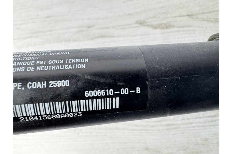 Амортизатор крышки багажника (правый) Tesla Model S 2012-2016 600661000B Амортизатор крышки багажника (правый) Tesla Model S 2012-2016 600661000B