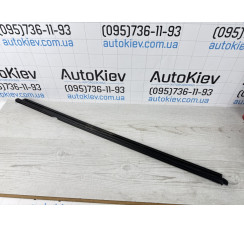 Ущільнювач / молдинг скла задньої лівої двері (внутрішній) Volkswagen Golf VII 2012-2020