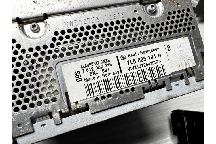 Магнітола (радіо am/fm, універсальна) Volkswagen Touareg II 2010-2018 7L6035191H Магнітола (радіо am/fm, універсальна) Volkswagen Touareg II 2010-2018 7L6035191H