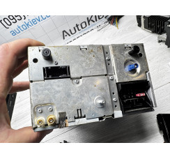 Магнітола (радіо am/fm, універсальна) Volkswagen Touareg II 2010-2018