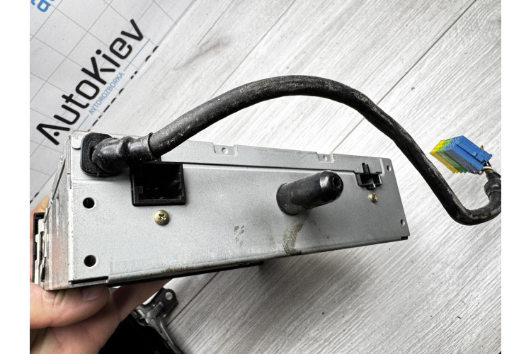 Магнитола (радио am/fm) BMW E90 E91 2005-2012 65129132214