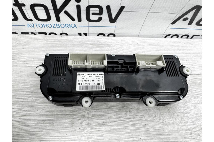 Блок управления режимами отопления/кондиционирования Volkswagen Tiguan 2007-2011 5K0907044GM Блок управления режимами отопления/кондиционирования Volkswagen Tiguan 2007-2011 5K0907044GM