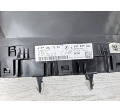 Панель приладів Mercedes CLA W117 2013-2019