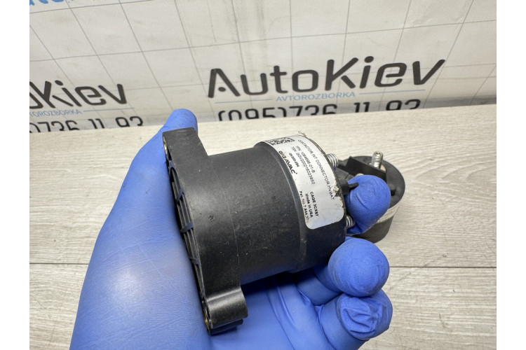 Контактор основной батареи Tesla Model S 2012-2016 106469601B Контактор основной батареи Tesla Model S 2012-2016 106469601B