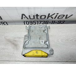 Модуль-процесор управління подушки безпеки Audi Q7 2015>