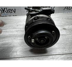 Компрессор кондиционера VW Touareg 3.0Tdi  2002-2010 дефект крепления