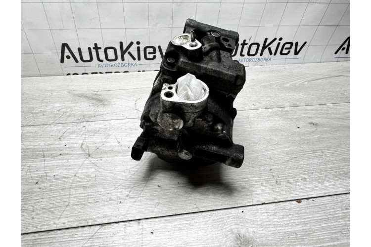 Компресор кондиціонера VW Golf VI 2.0Tdi 2009-2013 малий пробіг без шківа 5N0820803F