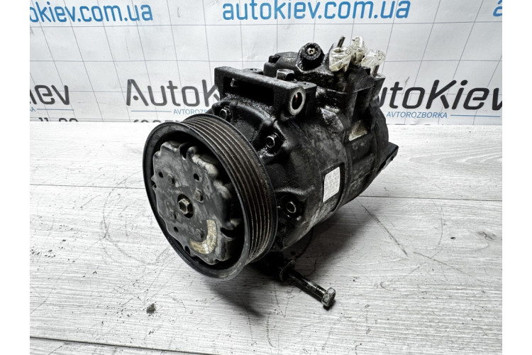 Компрессор кондиционера Audi A3 8P 2003-2013 1K0820803F
