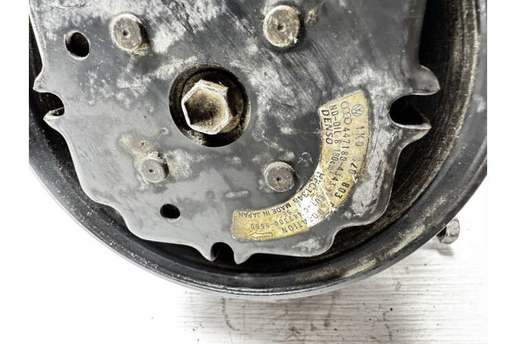 Компрессор кондиционера Audi A3 8P 2003-2013 1K0820803F