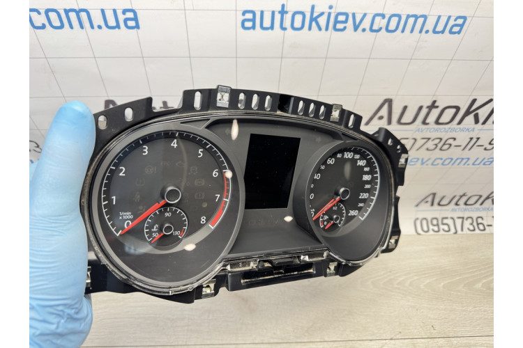 Панель приладів Volkswagen Golf VII 2012-2020 5G1920750D