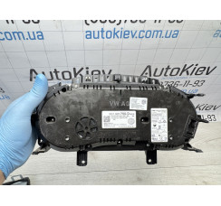 Панель приладів Volkswagen Golf VII 2012-2020