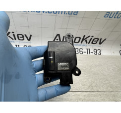 Сервопривід заслінки пічки Tesla Model S 2012-2016