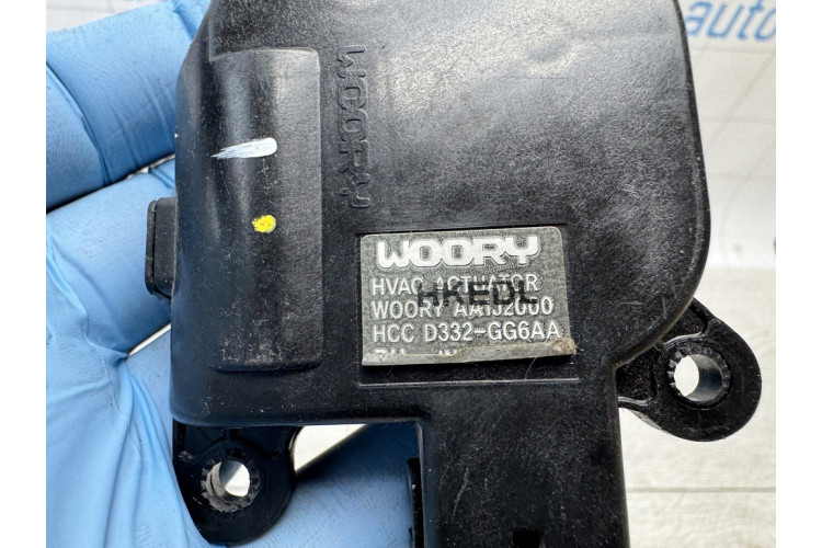 Сервопривід заслінки пічки Tesla Model S 2012-2016 D332GG6AA