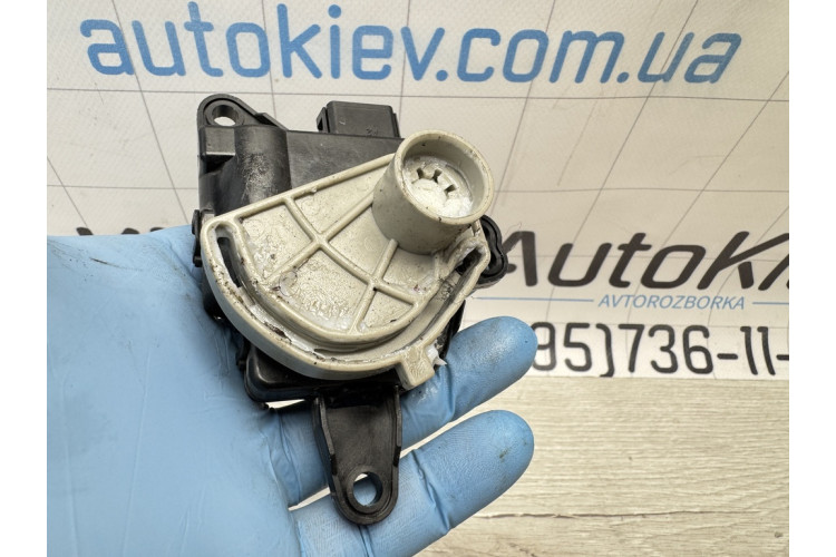 Сервопривід заслінки пічки Tesla Model S 2012-2016 D267AP9BA02