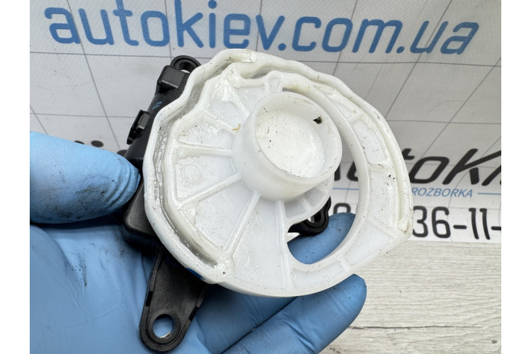 Сервопривід заслінки пічки Tesla Model S 2012-2016 D266EB9AA01