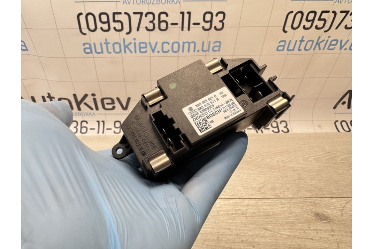 Резистор (сопротивление печки, обогревателя салона) Audi A4 B8 2007-2015 8K0820521B