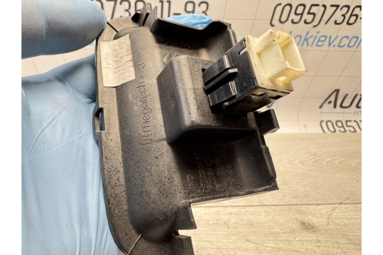 Кнопка блокування склопідйомників (у зборі) Citroen C-Elysee 2016-2024 9800354577