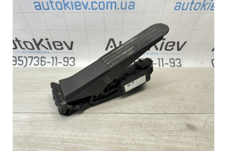 Педаль газа акселератора Volkswagen Golf VI 2009-2013 1K1721503AK