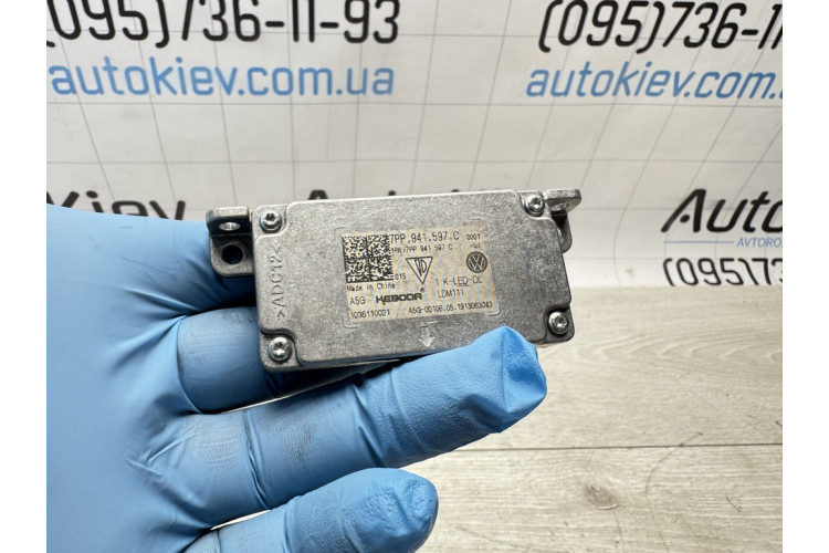 Блок керування ксенонових фар Volkswagen Passat B8 2015> 7PP941597C Блок керування ксенонових фар Volkswagen Passat B8 2015> 7PP941597C