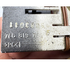 Регулятор потока воздуха правого дефлектора торпедо Volkswagen Touareg III 2018>