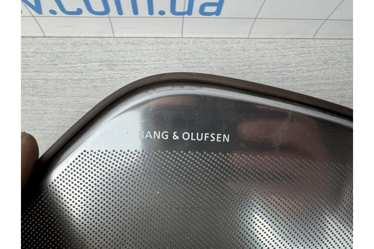 Накладка динамика задней двери Audi A8 S8 D4 4H 2010-2017 4H0868451B