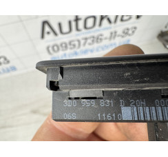 Кнопка відкриття кришки багажника Audi A8 S8 D4 4H 2010-2017