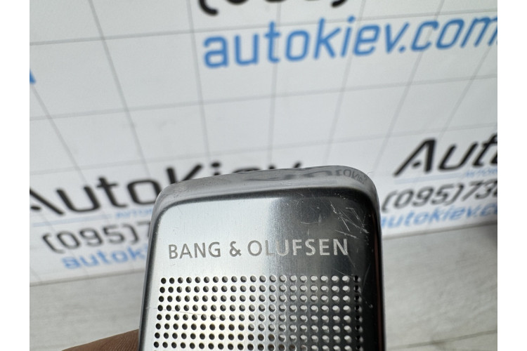 Накладка решетка динамика Audi A8 4H 2010-2017 4H0868148B