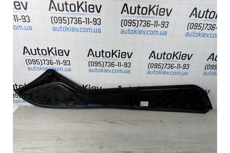Праве облицювання накладка карта центральної консолі AUDI A8 D4 2010-2018 чорна 4h1863304