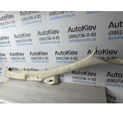 Накладка обшивка стойки передняя правая AUDI A8 D4 алькантара нужно почистить