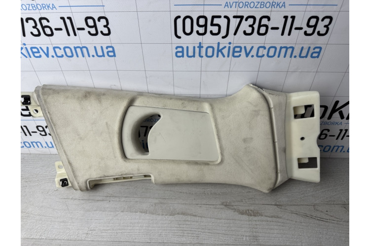 Обшивка центральної стійки права Алькантара AUDI A8 4H 2010-2017 4H0867240C Обшивка центральної стійки права Алькантара AUDI A8 4H 2010-2017 4H0867240C