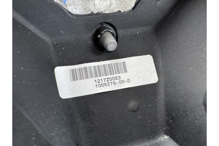 Колесо рулевое без подогрева Tesla model S 2012-2016 100527900D Колесо рулевое без подогрева Tesla model S 2012-2016 100527900D