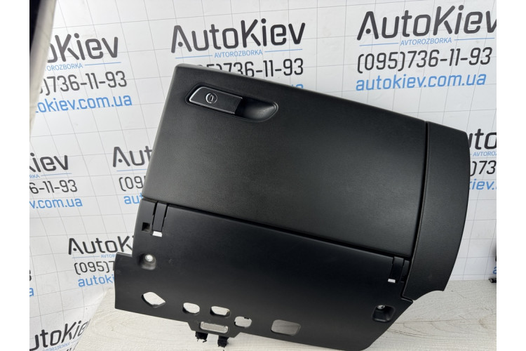 Захист під кермо шкіра Чорний/коричневий Audi A8 S8 D4 2010-2017 4h1857005