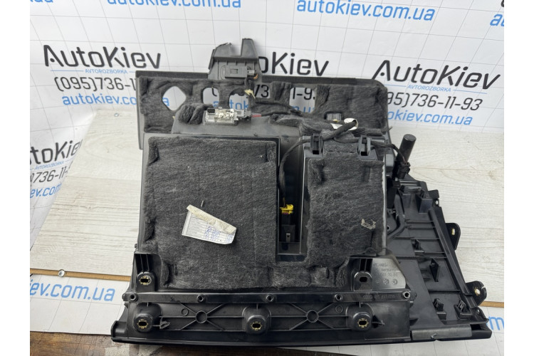 Захист під кермо шкіра Чорний/коричневий Audi A8 S8 D4 2010-2017 4h1857005