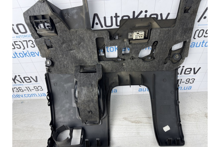 Защита под руль Audi A3 S3 8P 2003-2013 8p1863075a