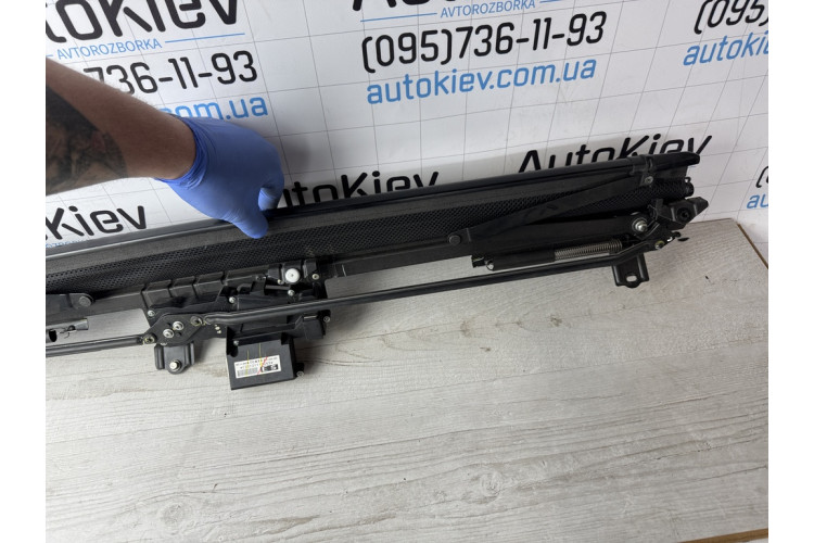 Шторка электро Lexus Es 2013-2018 6435033080 Шторка электро Lexus Es 2013-2018 6435033080