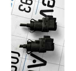 Датчик увімкнення стопсигналу Volvo XC70 Cross Country 2007-2016