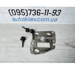  Кронштейн  дистроника  правый  Audi A8 D4 2010-2017