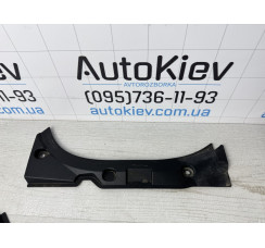  Захист накладка решітки двірників права Audi A8 D4 2010-2017 