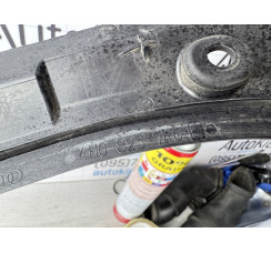  Захист накладка решітки двірників права Audi A8 D4 2010-2017 