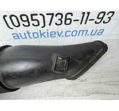 Патрубок повітряного фільтра правий Audi A8 (D4) 2010-2017